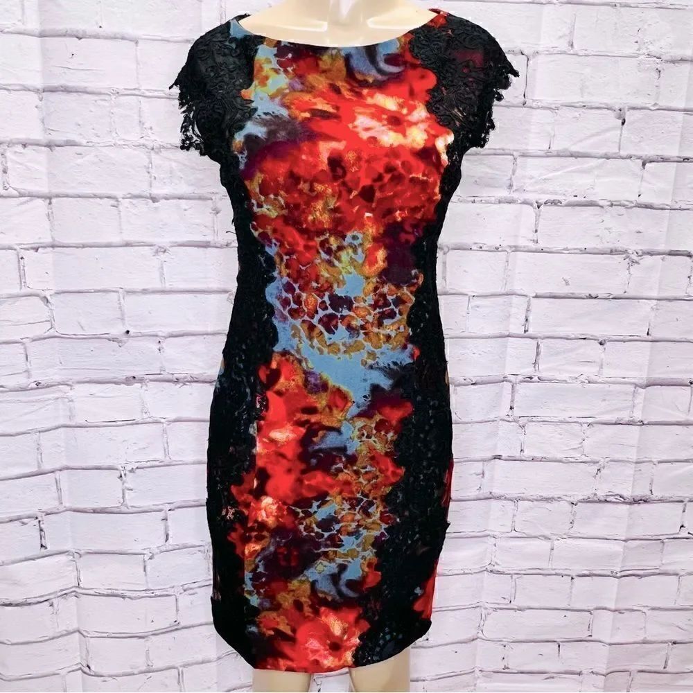Maggie London floral and lace dress
